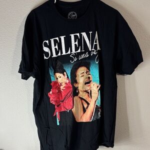 Selena Black Graphic Tee - 'Si Una Vez' Short Sleeve Shirt